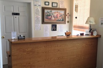 Check-in/check-out kiosk