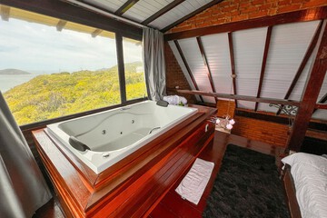 Private spa tub