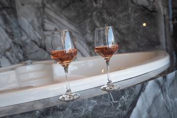 Private spa tub