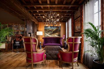 Lobby sitting area