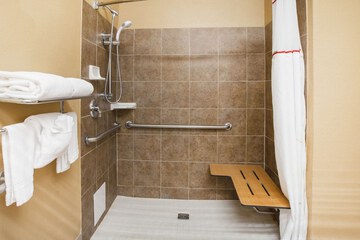 Room 9 of 21