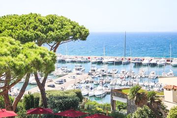 Marina