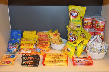 Snack bar