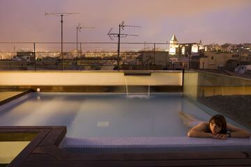Rooftop pool
