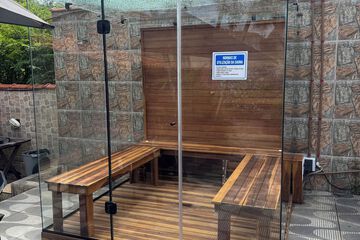 Steam room