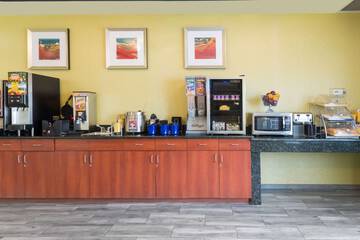 Breakfast/Coffee Service 51 of 60