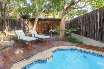 Private pool