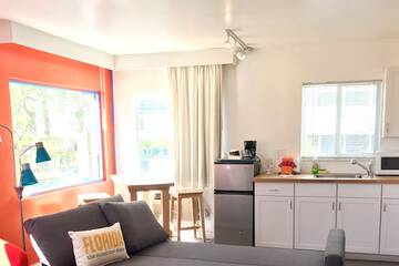 Private kitchenette