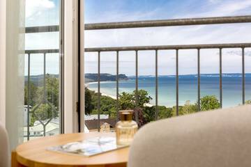 Beach/ocean view