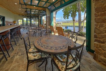 Terrace/Patio 25 of 33