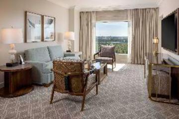 Deluxe Suite Golf View with Balcony - 2AD | 3Pax