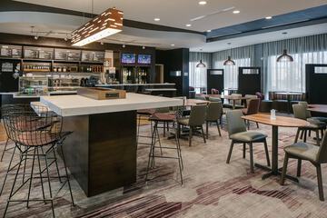 Courtyard by Marriott Omaha Bellevue Beardmore Event Center