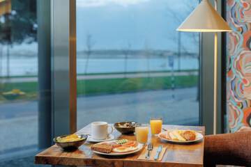 Breakfast meal