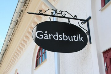 Gift shop