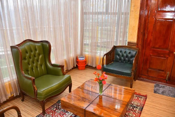 hotel_rooms