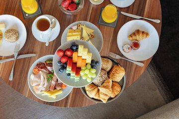 Breakfast meal