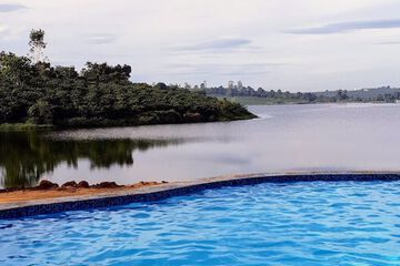Infinity pool