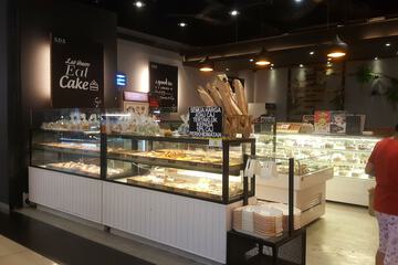 Snack bar