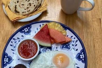 Breakfast meal