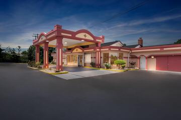 Americas Best Value Inn & Suites Williamstown
