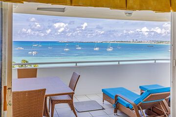 Beach/ocean view