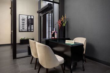 Concierge desk