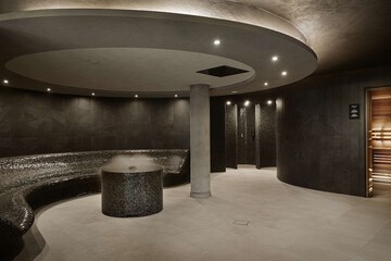 Steam room