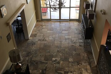 Check-in/check-out kiosk