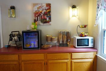 Breakfast area