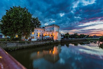Front of property - evening/night