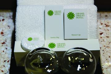 Bathroom amenities