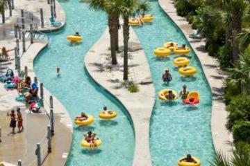 Sand Dunes Resort & Suites