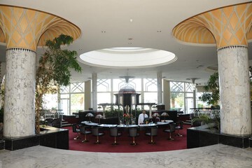 Snack bar