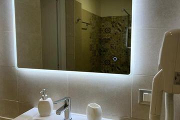 Photo 52