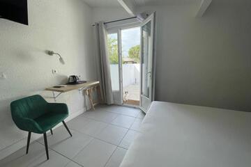 Photo 4