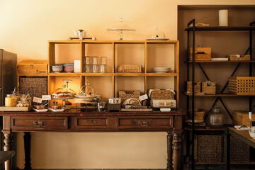 Breakfast buffet
