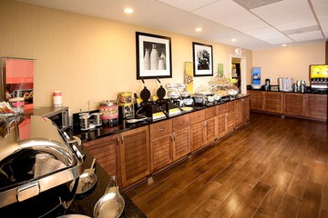 Breakfast/Coffee Service 22 of 26