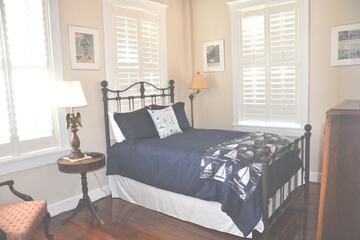 Room 17 of 44
