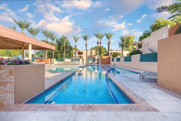 Indoor/outdoor pool