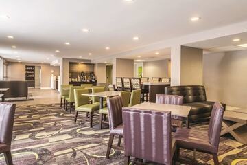 Breakfast/Coffee Service 37 of 42