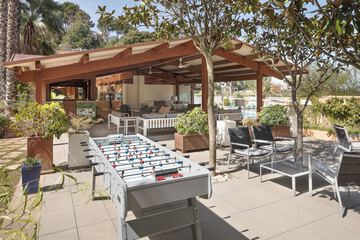 Poolside bar