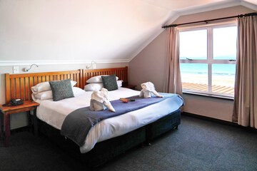 Beach/ocean view