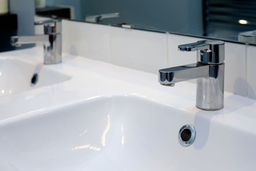 Bathroom sink