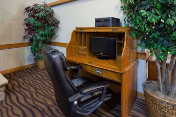 Business Center 52 of 52