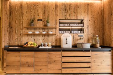 Snack bar
