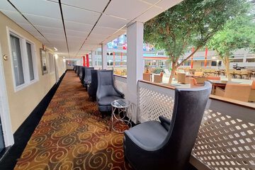 Ballroom/Hall 41 of 46