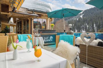 Sundeck