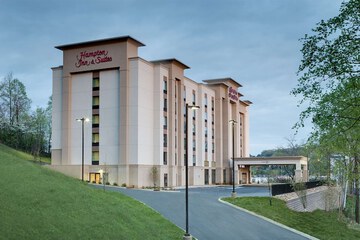 Hampton Inn & Suites Knoxville Papermill Drive