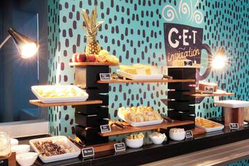 Breakfast buffet
