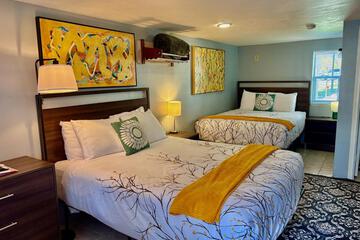 Riverwalk Inn